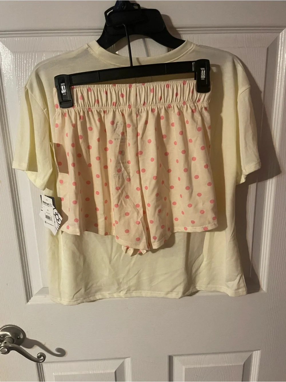 NWT Hello Kitty Sanrio 2 Piece Pajama Sleep Set Yellow Pink XS